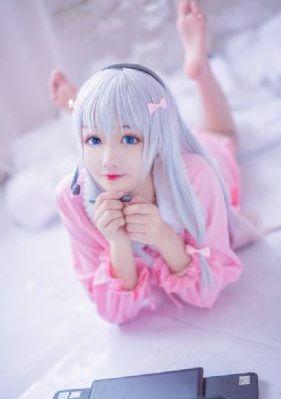 不扣钮的女孩_HD高清免费观看